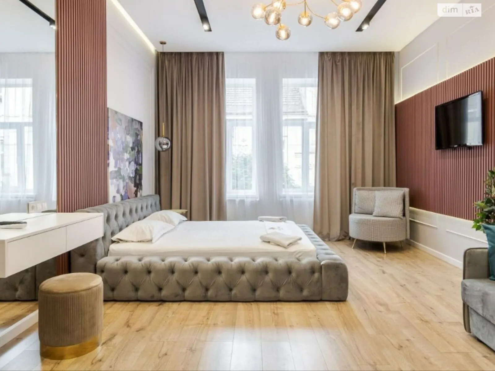 Продается 2-комнатная квартира 60 кв. м в Львове, ул. Леонтовича