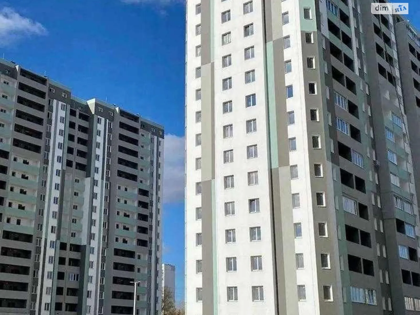 Продается 2-комнатная квартира 74 кв. м в Харькове, ул. Заливная, 8А - фото 1