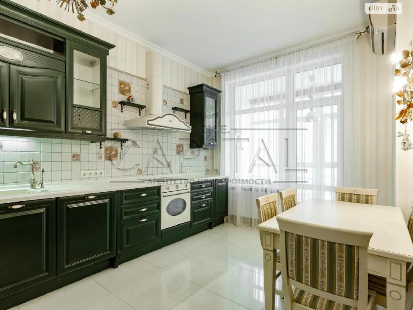 Продается 3-комнатная квартира 117 кв. м в Киеве, ул. Андрея Верхогляда(Драгомирова), 9 - фото 1