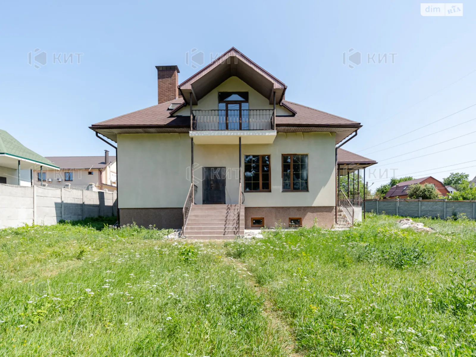 Продается дом на 2 этажа 180 кв. м с террасой, цена: 100000 $ - фото 1