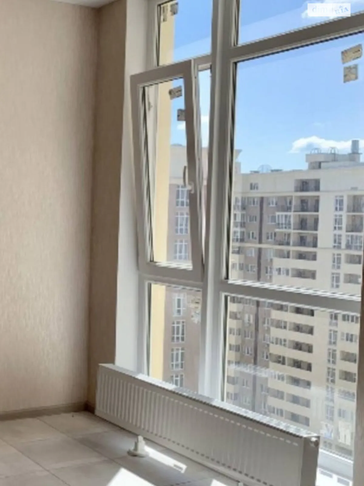 Продается 1-комнатная квартира 39 кв. м в Одессе, ул. Академика Воробьёва