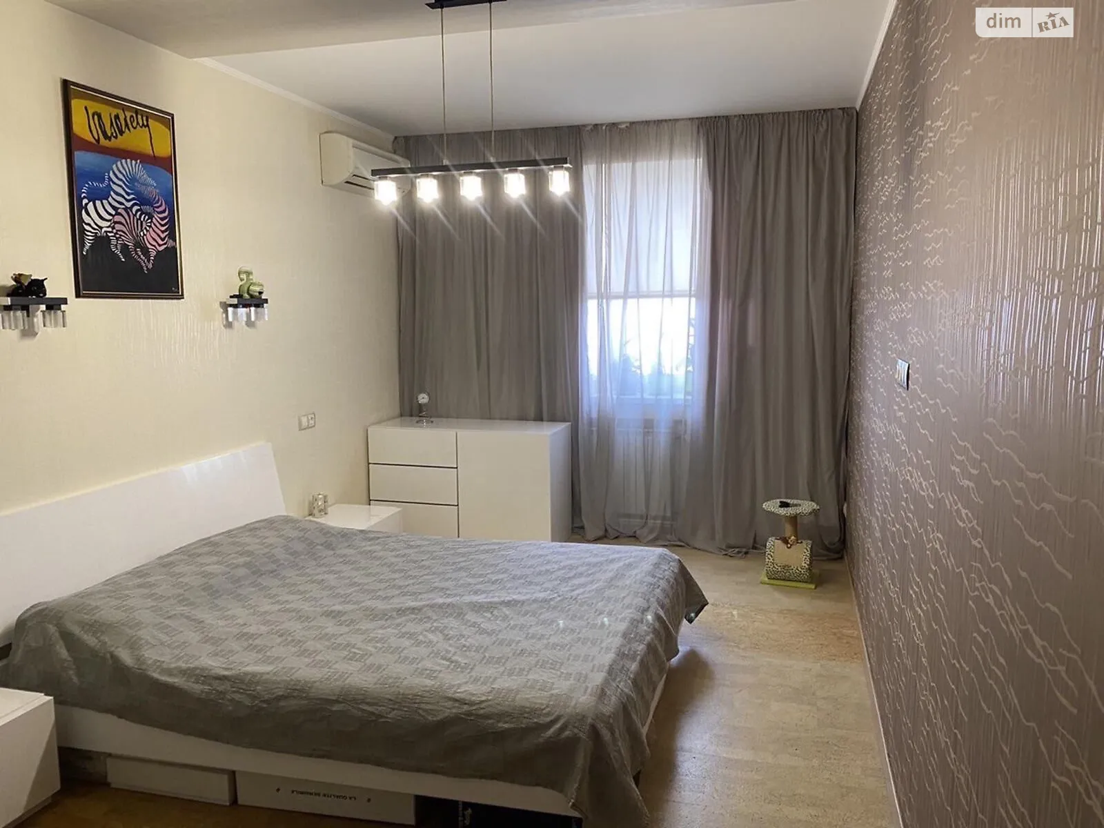 Продается 2-комнатная квартира 50 кв. м в Днепре, цена: 63000 $