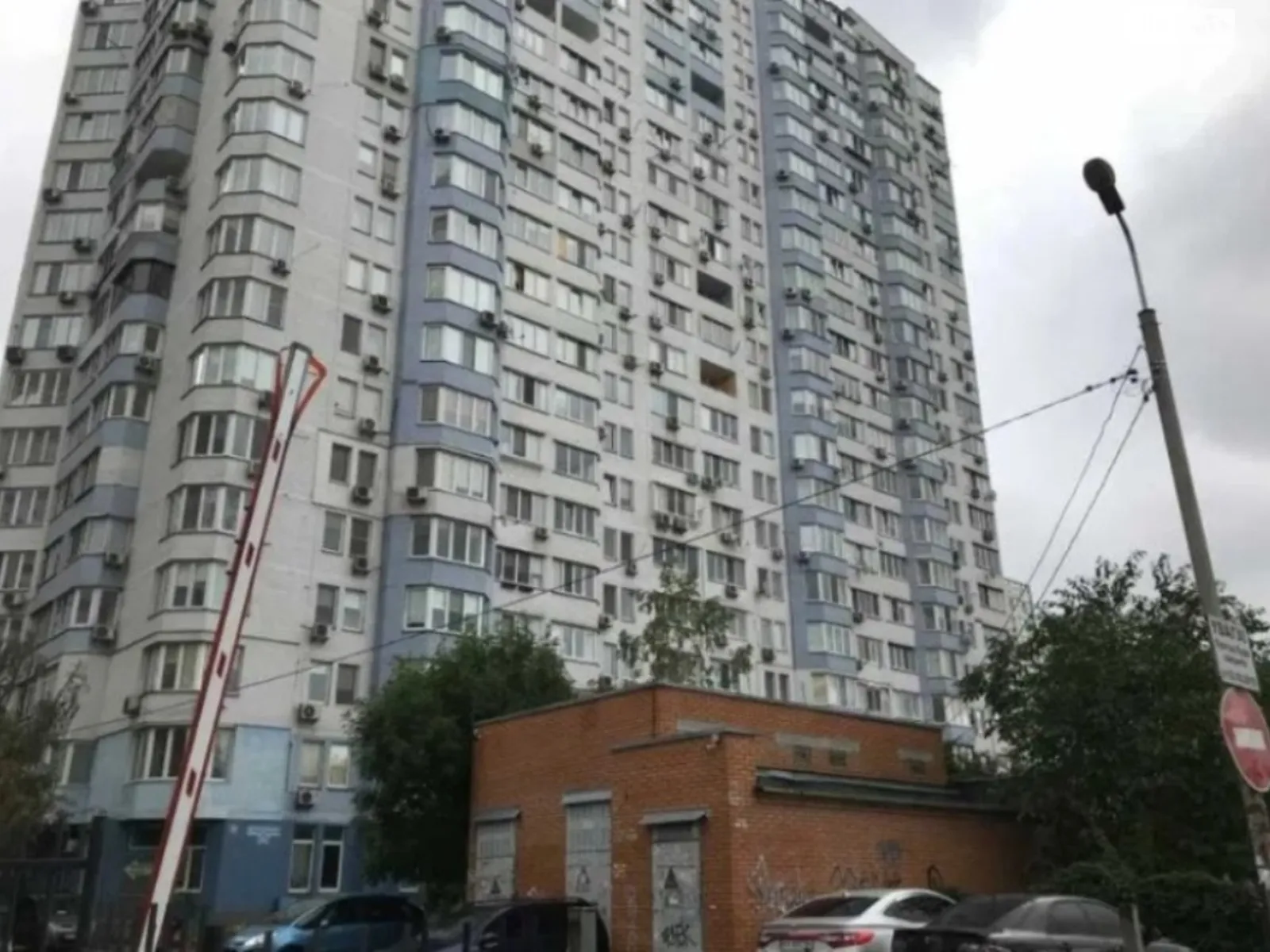 Продається 2-кімнатна квартира 71.7 кв. м у Києві, вул. Драгоманова, 6А - фото 1