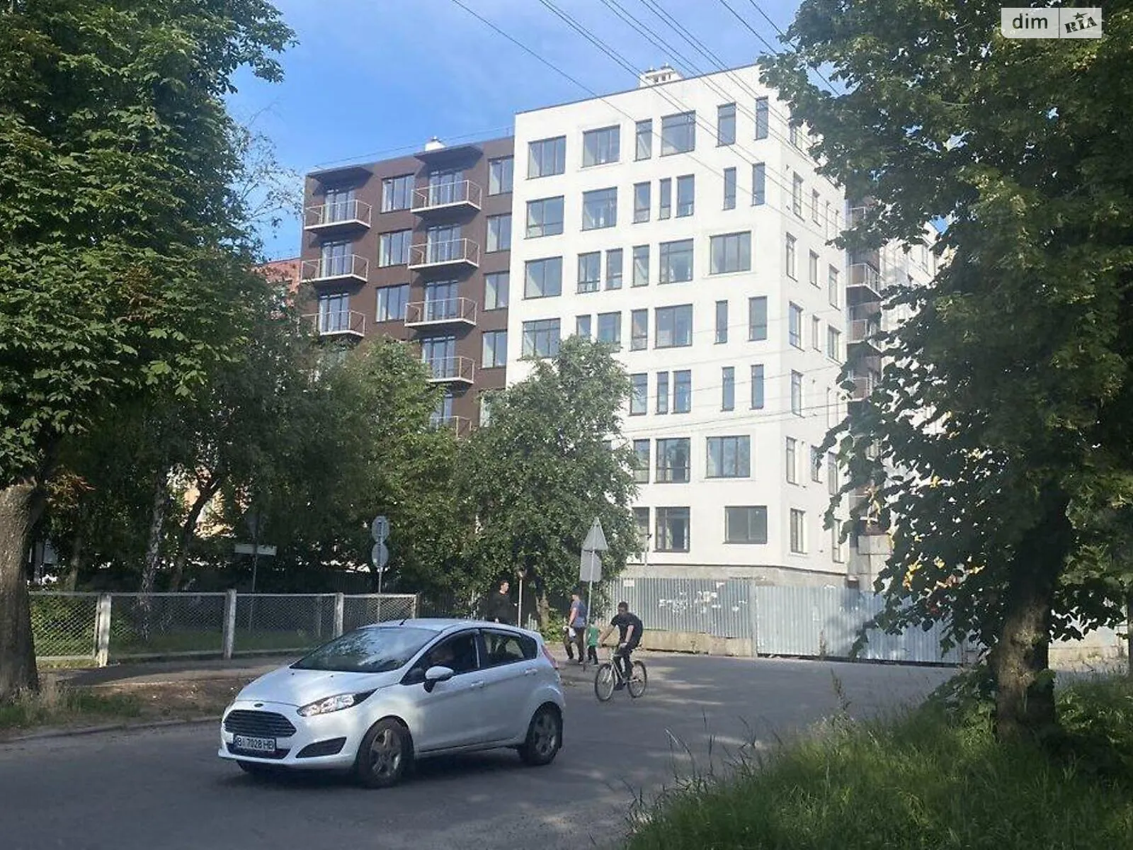 Продается 2-комнатная квартира 72 кв. м в Полтаве, цена: 93600 $ - фото 1