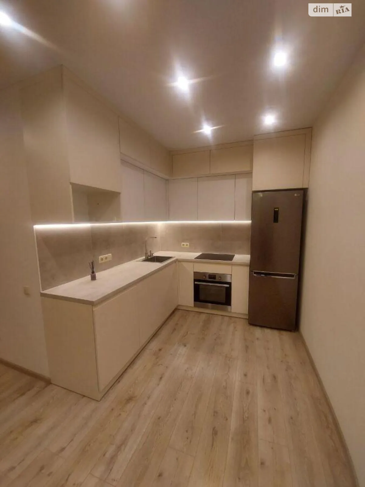 Продается 1-комнатная квартира 36 кв. м в Харькове, цена: 35000 $