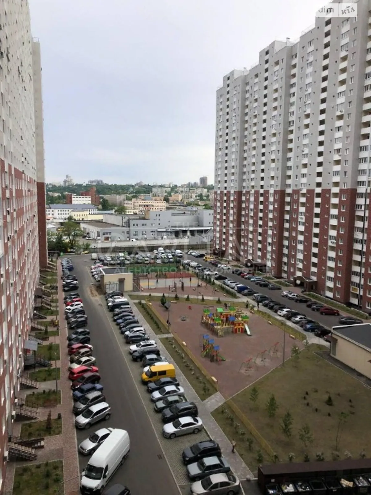 Продается 2-комнатная квартира 72 кв. м в Киеве, пер. Балтийский, 23 - фото 1