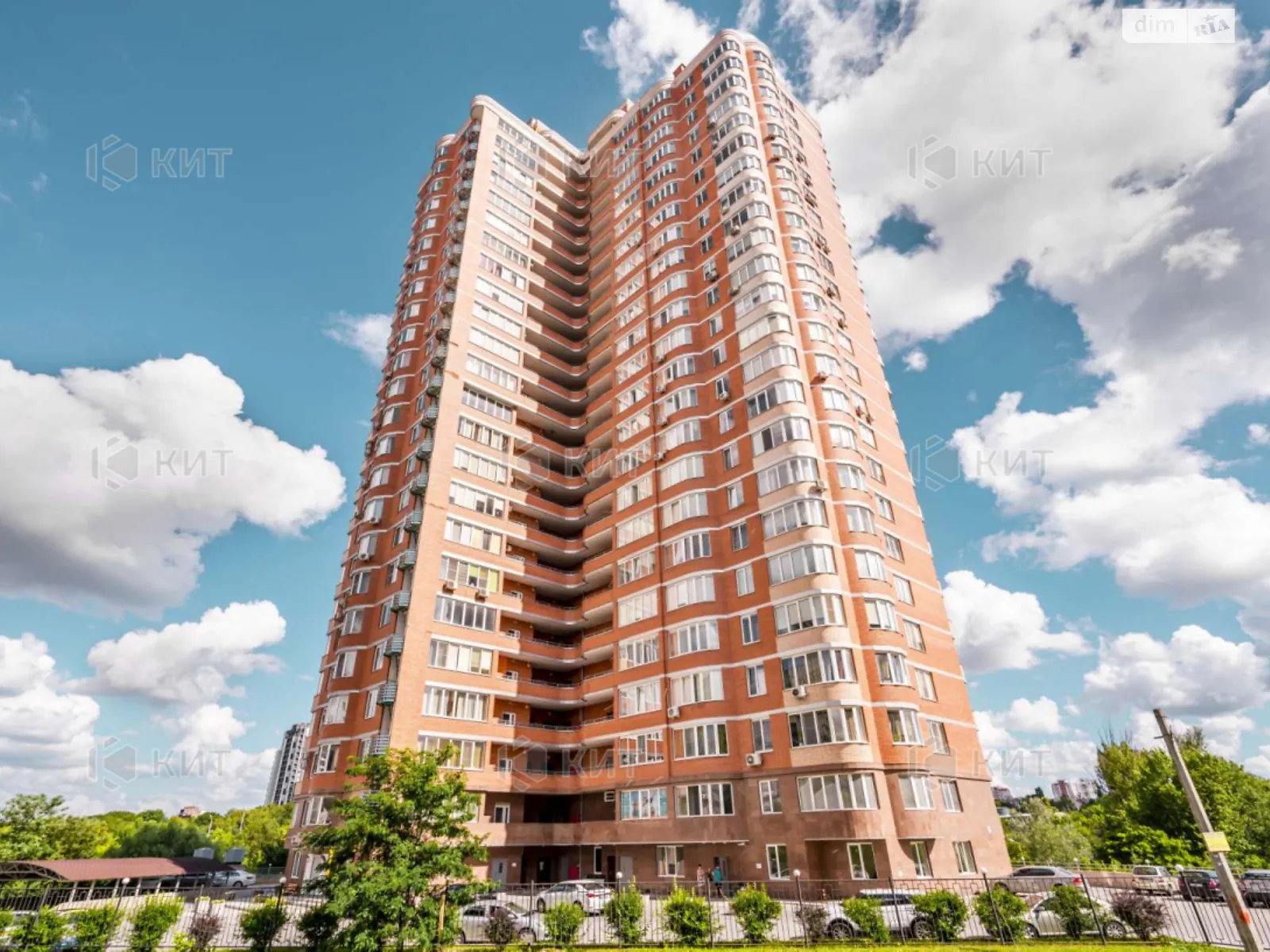 Продается 2-комнатная квартира 74 кв. м в Харькове, цена: 109999 $