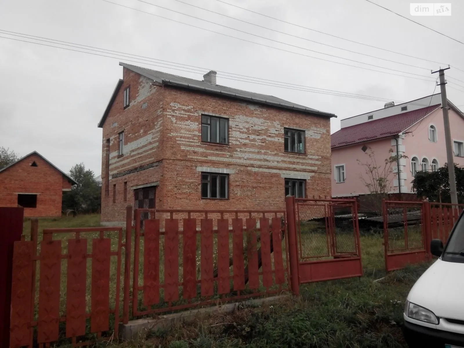 Продається будинок 2 поверховий 225 кв. м з терасою, цена: 25000 $