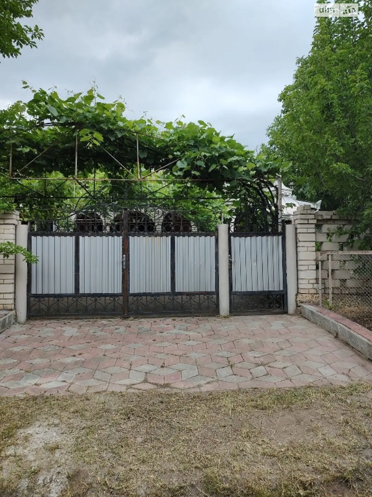 Продається одноповерховий будинок 250 кв. м з балконом, цена: 29000 $ - фото 1