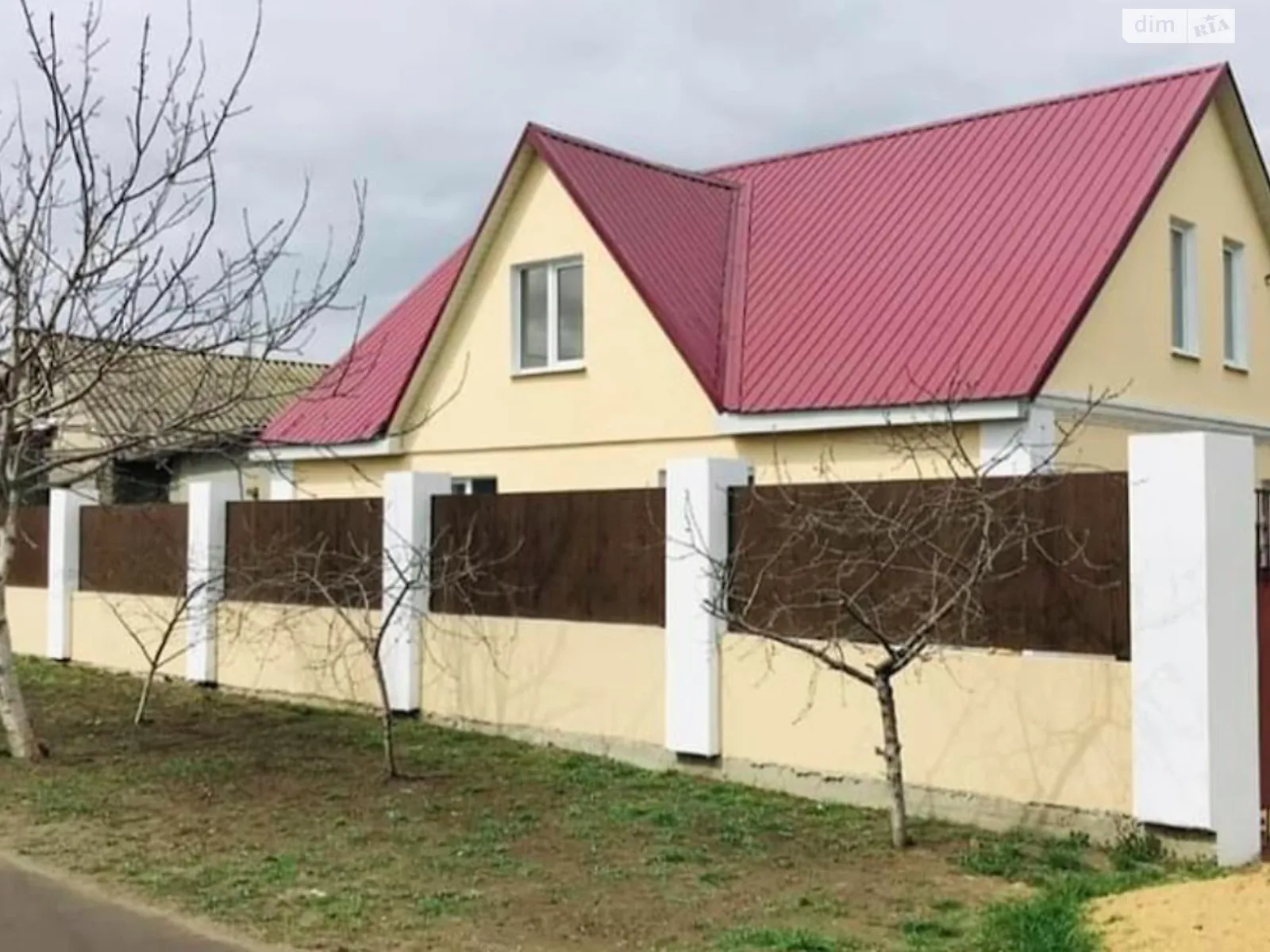 Продается дом на 2 этажа 150 кв. м с беседкой, цена: 66000 $ - фото 1