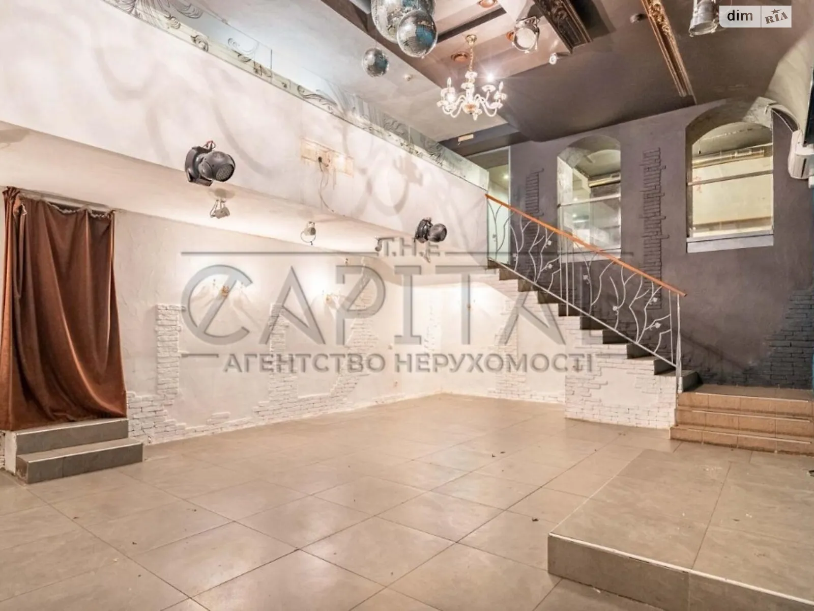 Сдается в аренду офис 312 кв. м в бизнес-центре, цена: 3500 $