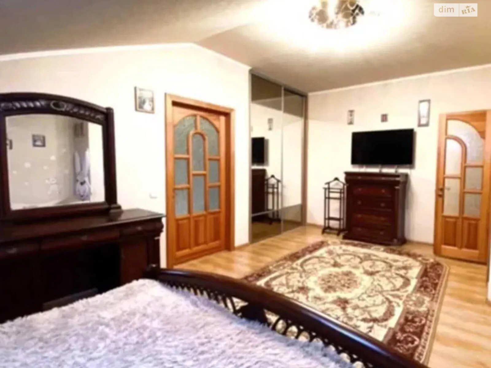 Продается 3-комнатная квартира 107 кв. м в Ирпене, ул. Украинская