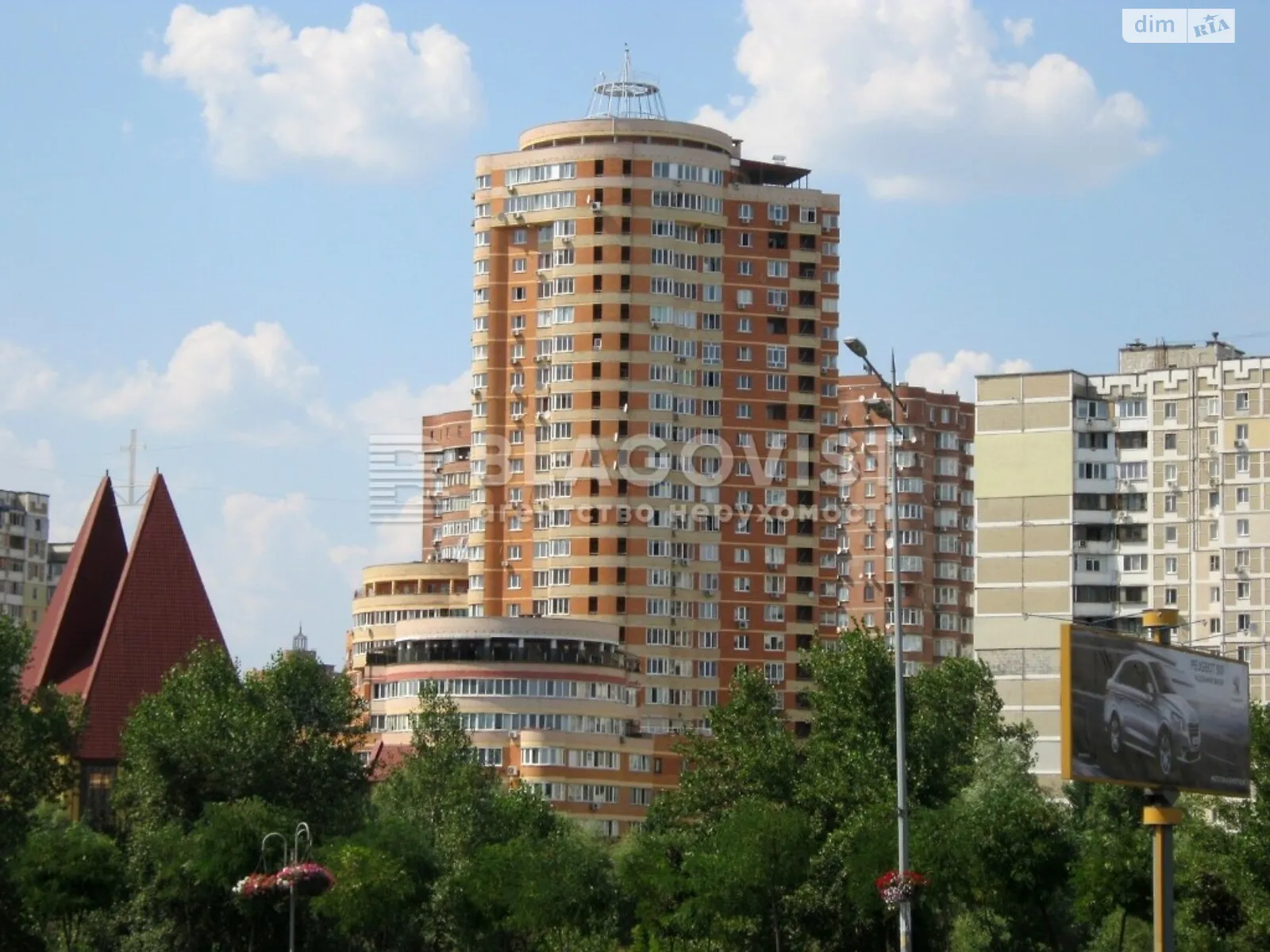 Продается 4-комнатная квартира 165 кв. м в Киеве, ул. Срибнокильская, 12 - фото 1