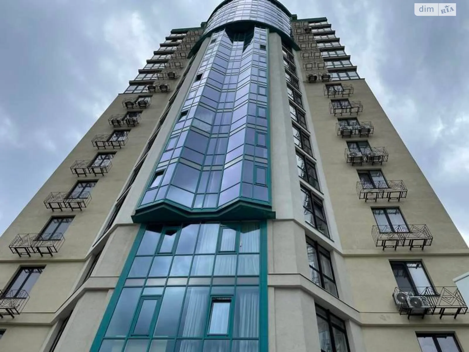 Продается 1-комнатная квартира 60 кв. м в Одессе, Фонтанская дор.