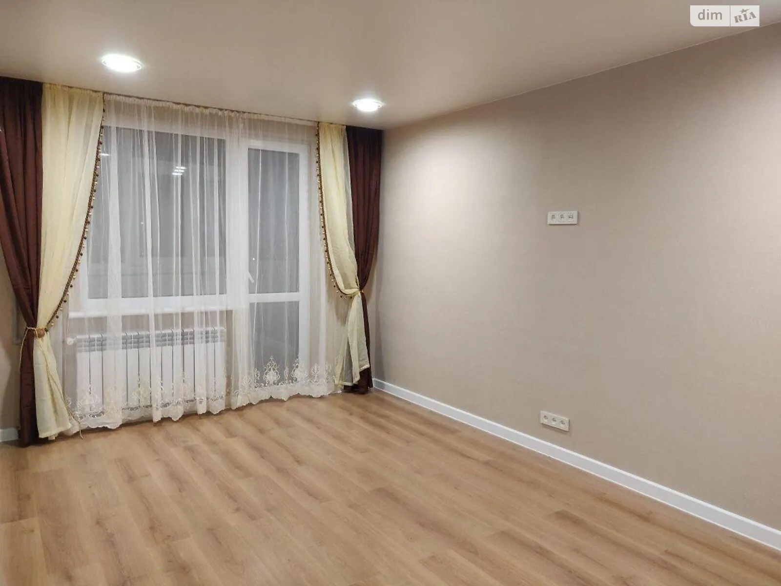 Продається 2-кімнатна квартира 45 кв. м у Харкові, цена: 39500 $