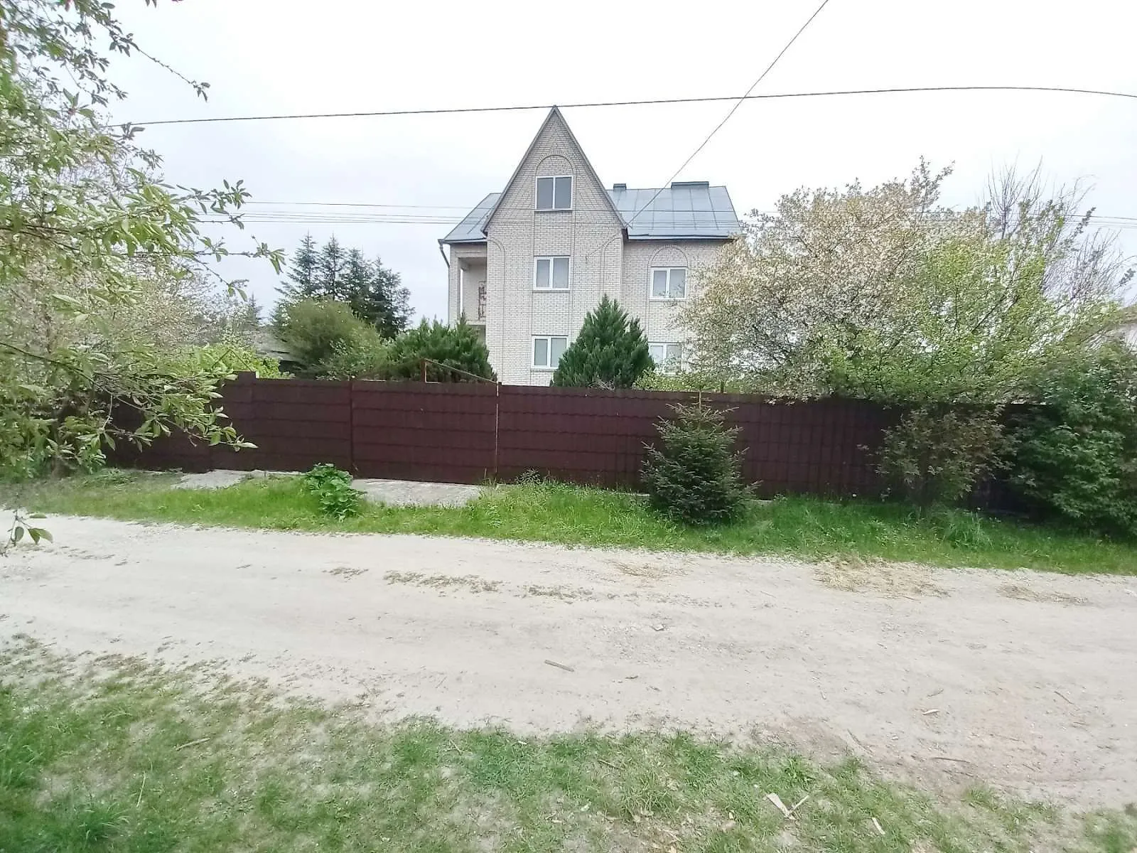 Продается дом на 2 этажа 364 кв. м с балконом, цена: 89000 $ - фото 1