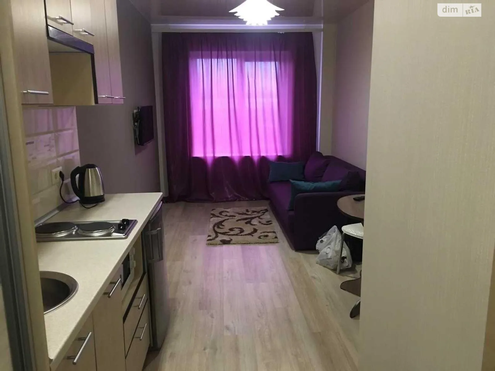Продается 1-комнатная квартира 18 кв. м в Харькове, цена: 16000 $