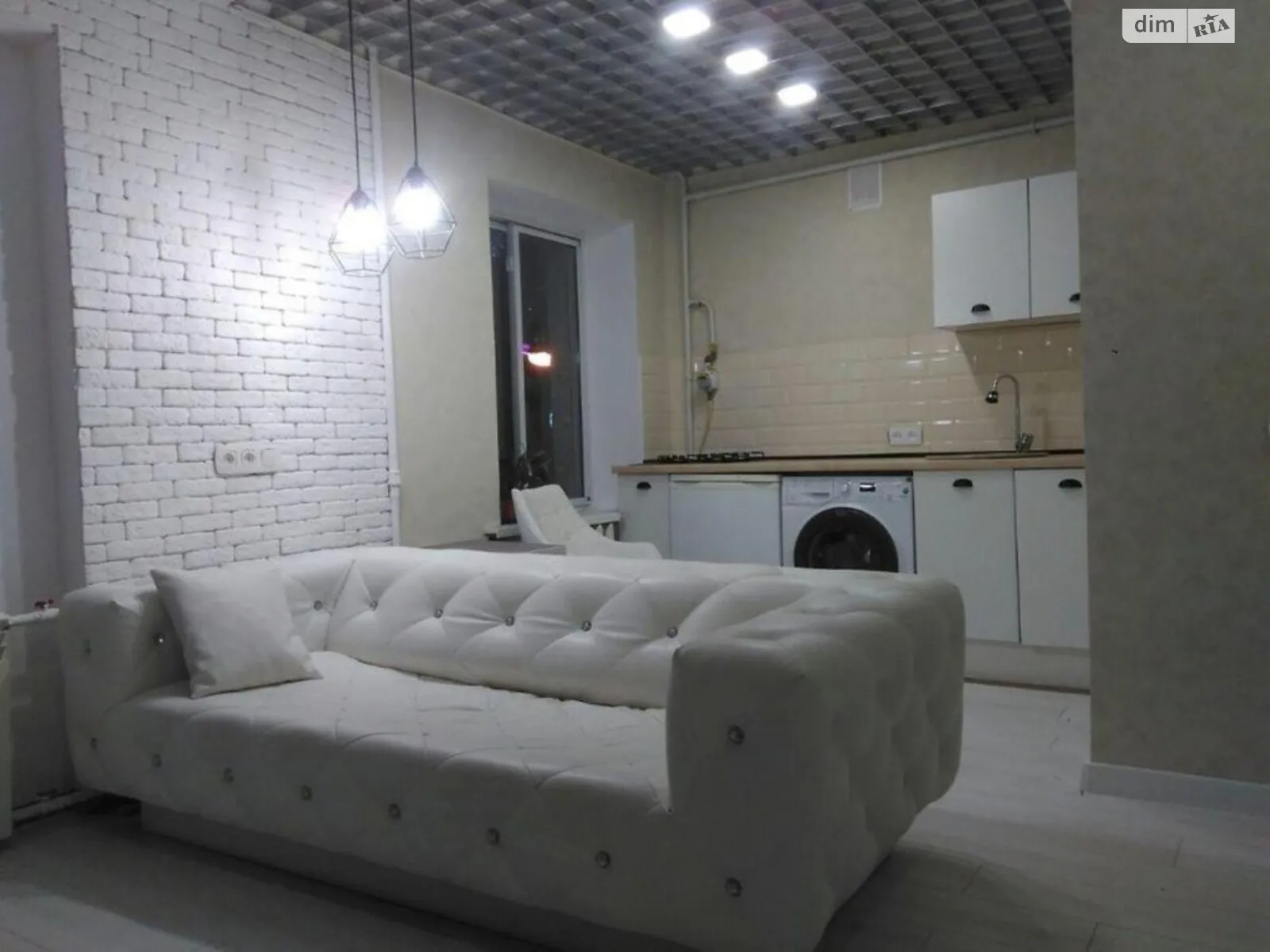 Продается 2-комнатная квартира 52 кв. м в Киеве, ул. Леонида Первомайского, 11 - фото 1