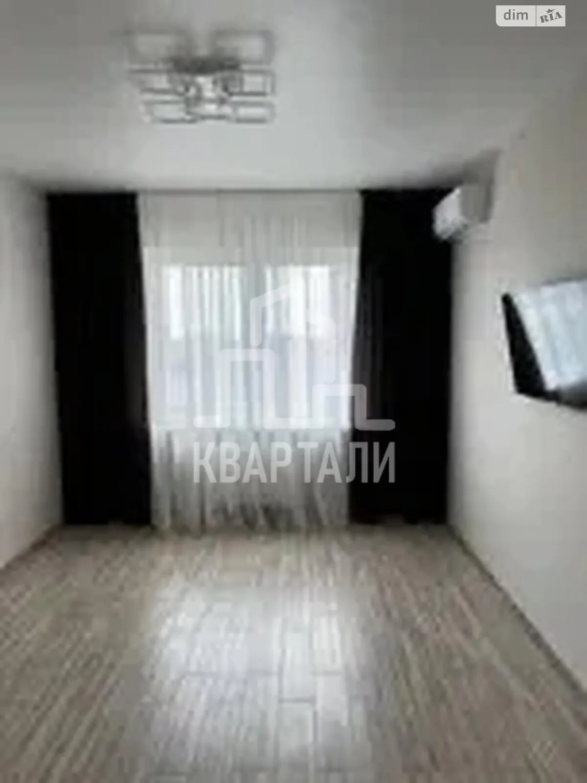 Продается 2-комнатная квартира 65 кв. м в Киеве, просп. Академика Глушкова, 6