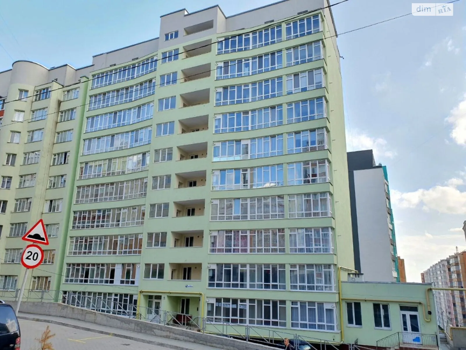 Продается 2-комнатная квартира 74 кв. м в Хмельницком, ул. Лесогриневецкая