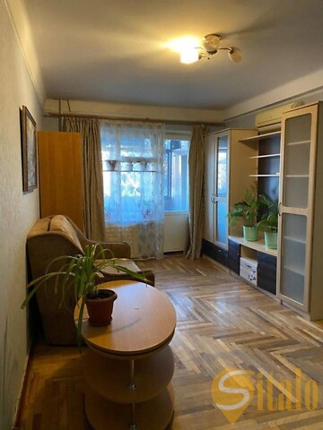 Продается 1-комнатная квартира 32 кв. м в Запорожье, ул. Александрова Академика