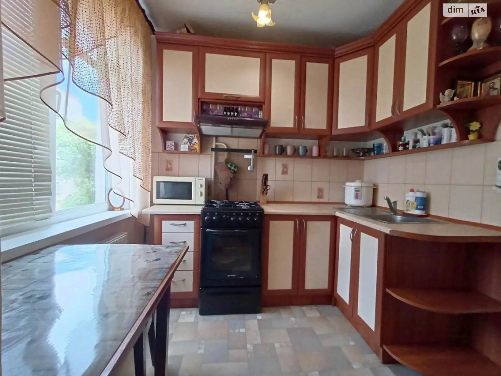 Продається 3-кімнатна квартира 48 кв. м у Чернігові, цена: 29500 $