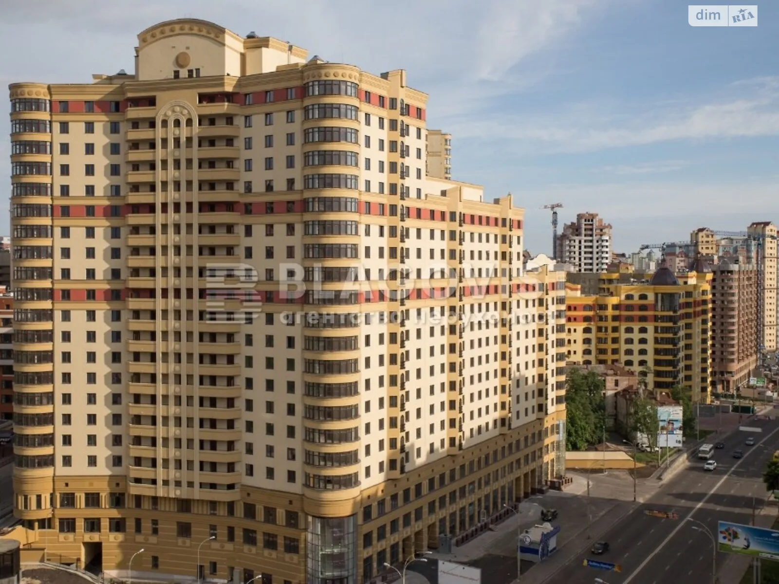 Продается 2-комнатная квартира 87 кв. м в Киеве, ул. Полтавская, 10 - фото 1