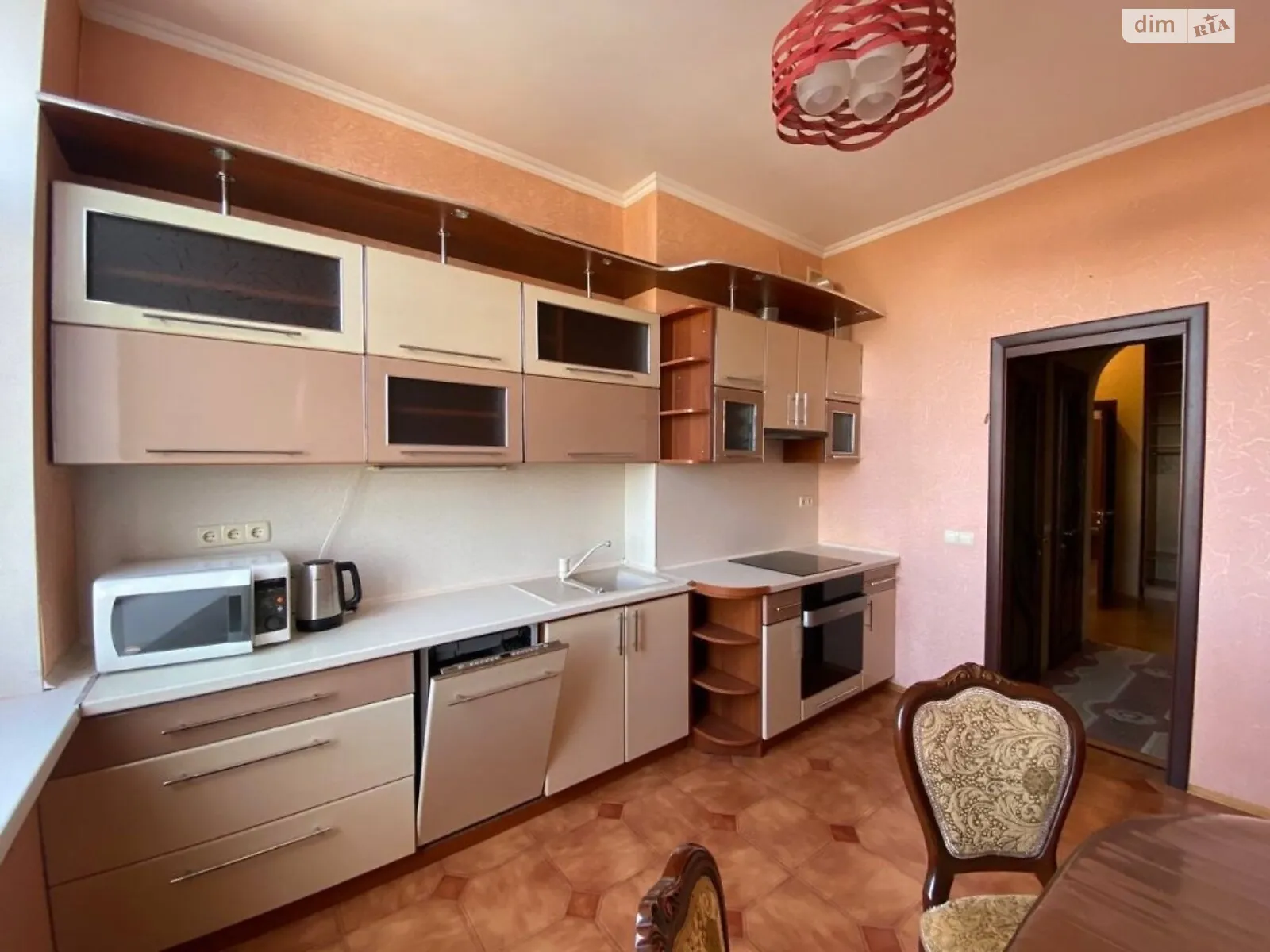 Продается 3-комнатная квартира 92 кв. м в Одессе, ул. Академическая, 20Б - фото 1