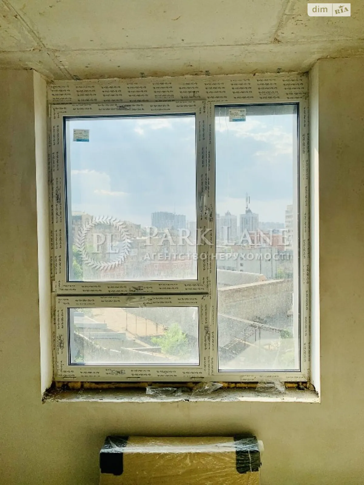 Продается 1-комнатная квартира 52 кв. м в Киеве, ул. Кудрявская, 24А