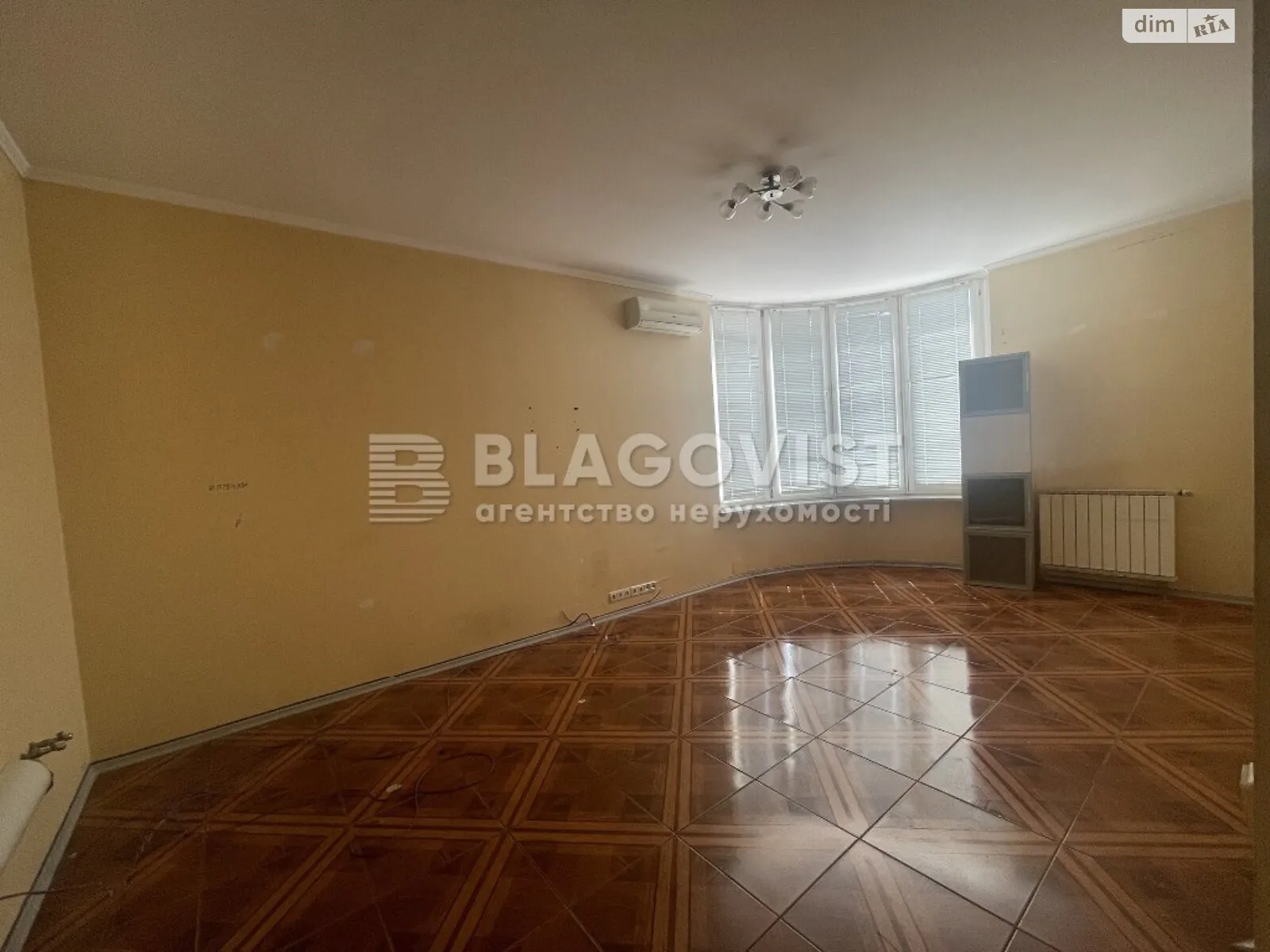 Продается 1-комнатная квартира 128 кв. м в Киеве - фото 3