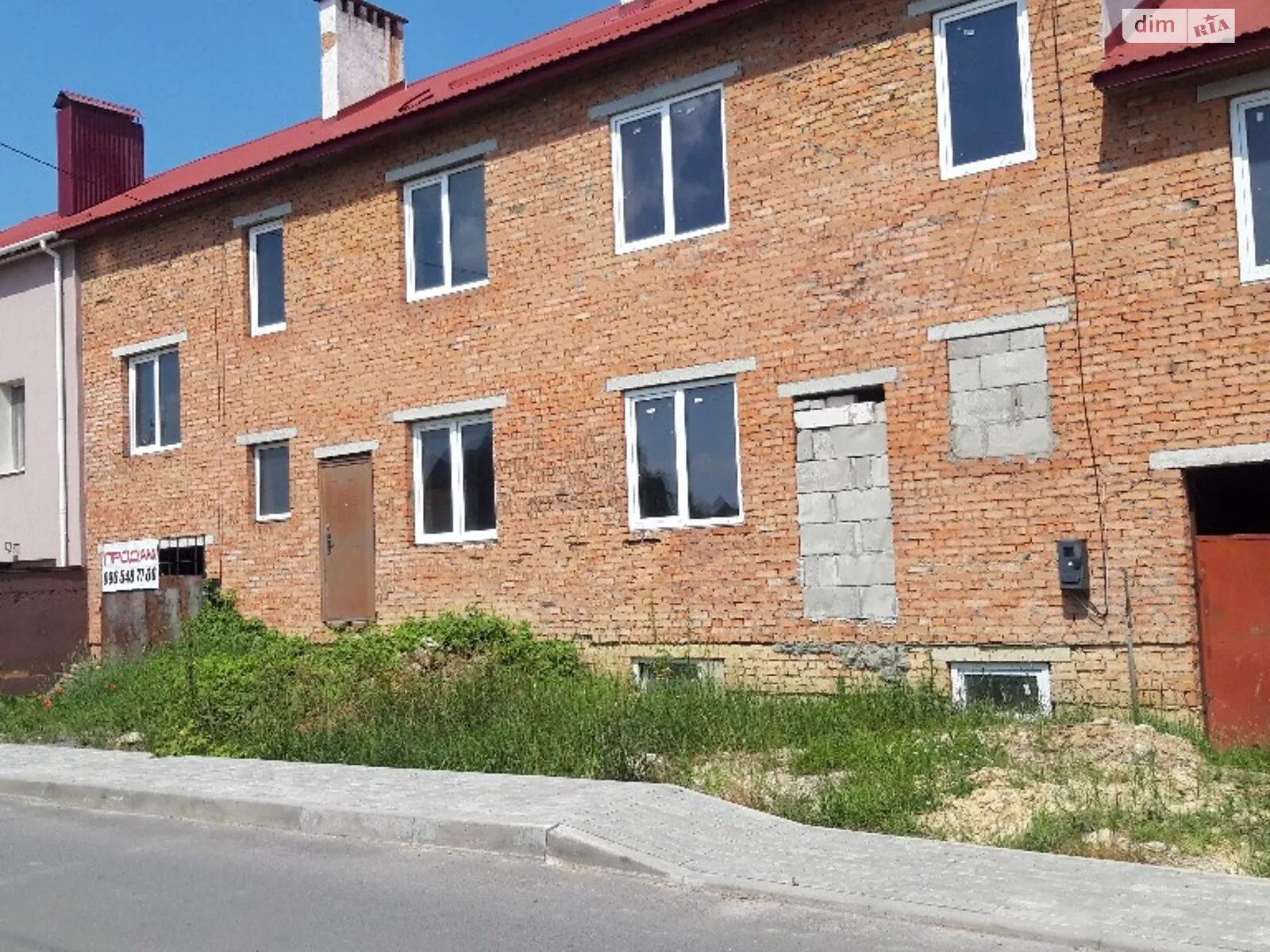 Продается дом на 2 этажа 306 кв. м с террасой, цена: 62000 $