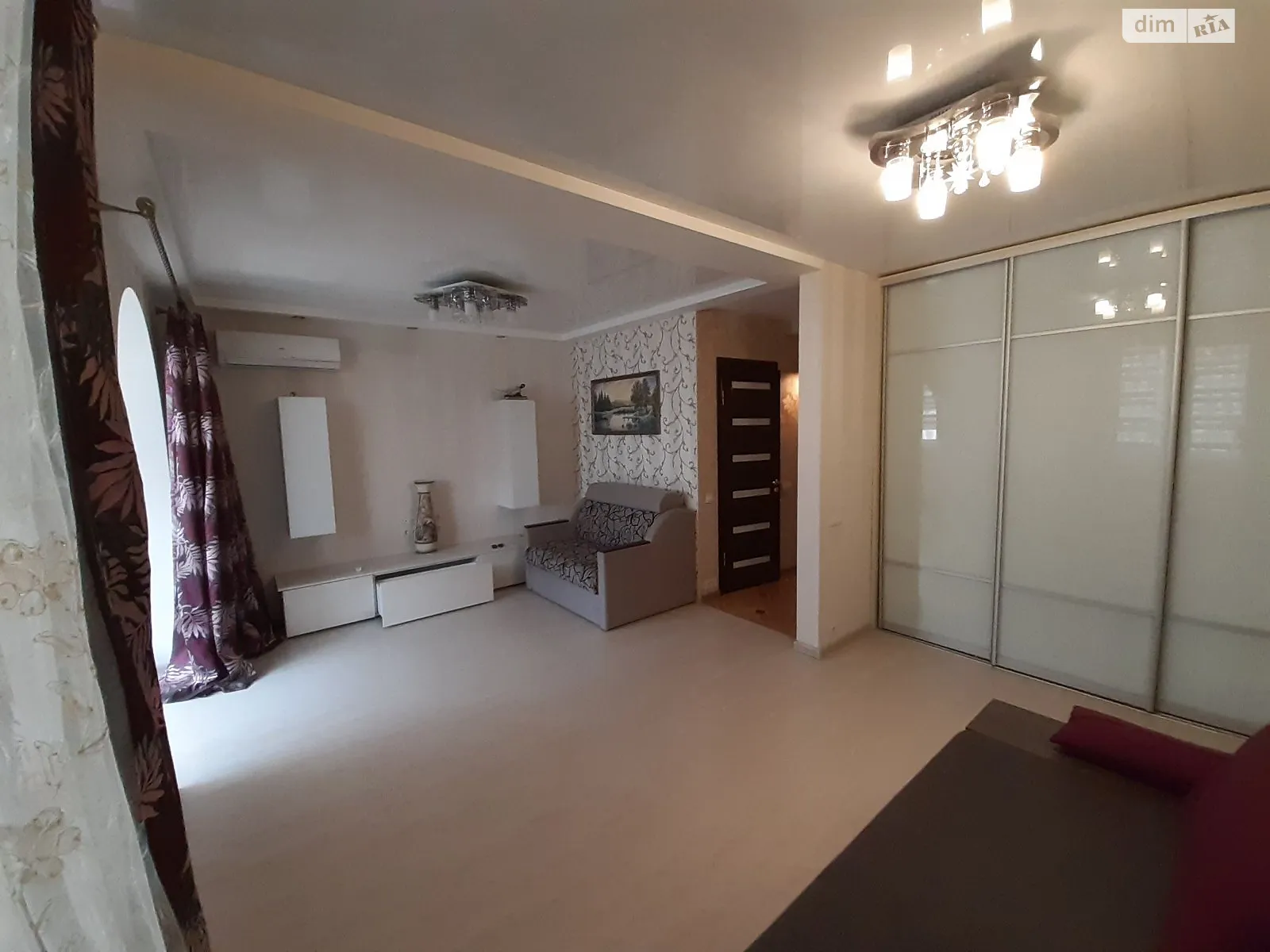 Продається 1-кімнатна квартира 55 кв. м у Києво-Святошинську, цена: 62000 $