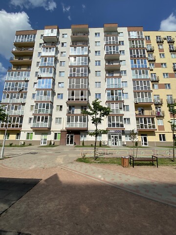 Продается 3-комнатная квартира 80 кв. м в Житомире, ул. Витрука