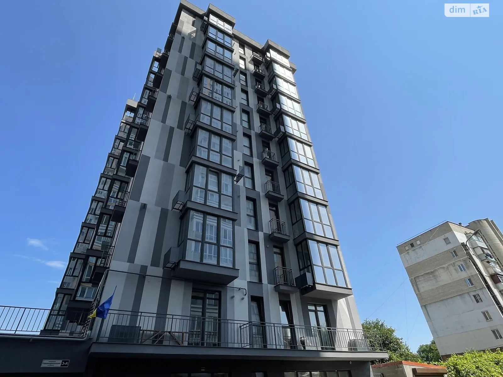 Продается 1-комнатная квартира 48 кв. м в Одессе, пер. Среднефонтанский, 3 - фото 1