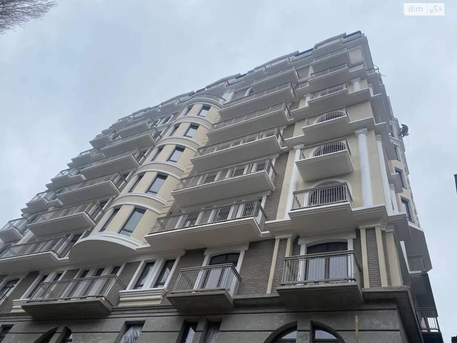 Продается 2-комнатная квартира 76 кв. м в Одессе, ул. Бориса Литвака, 9 - фото 1