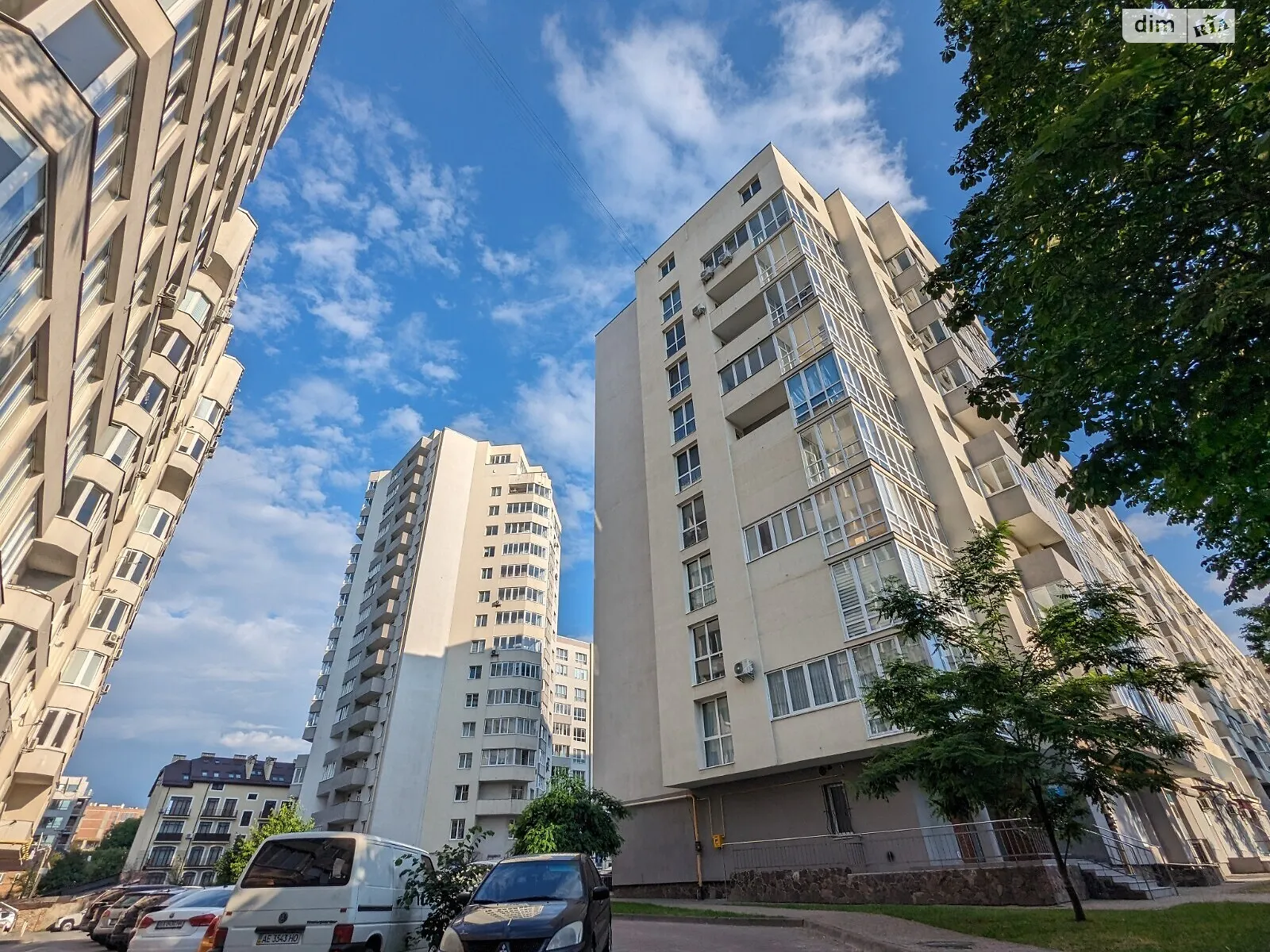 Продается 1-комнатная квартира 52 кв. м в Львове, ул. Тернопольская