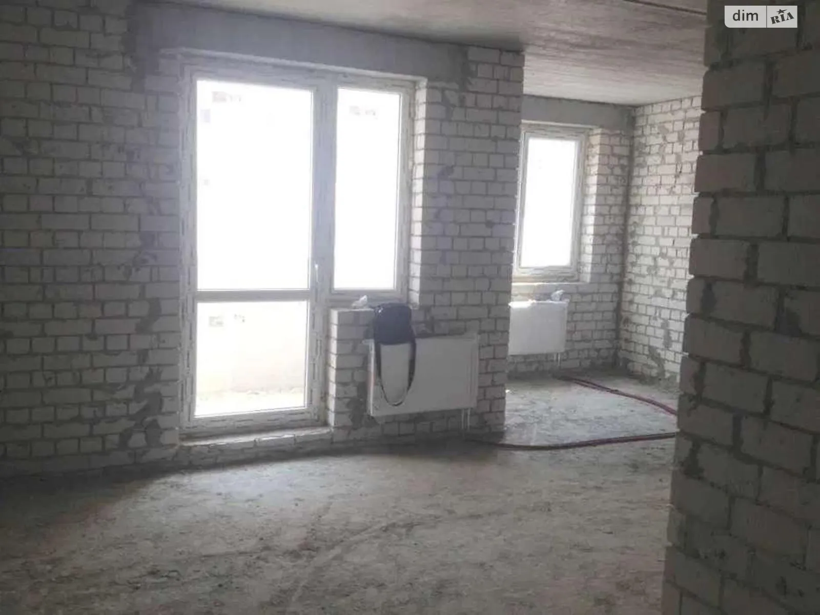 Продается 1-комнатная квартира 36 кв. м в Харькове - фото 1