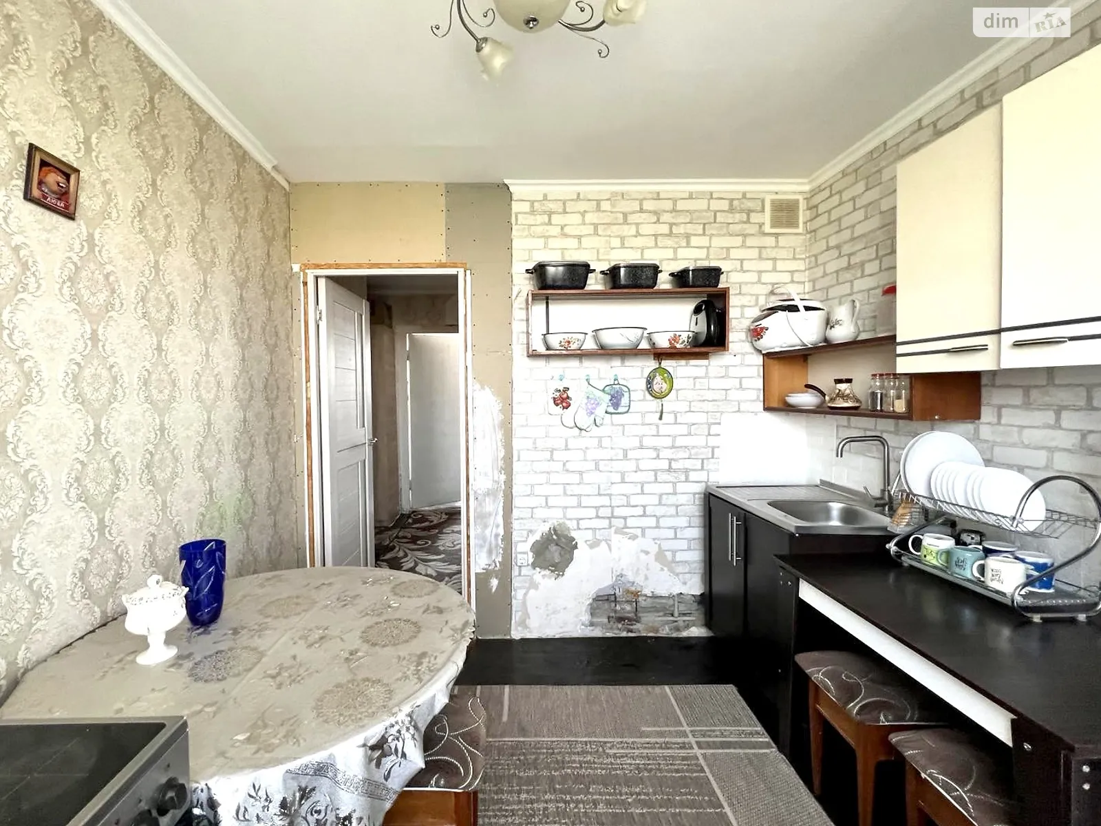 Продается 2-комнатная квартира 57 кв. м в Черноморском, цена: 27000 $