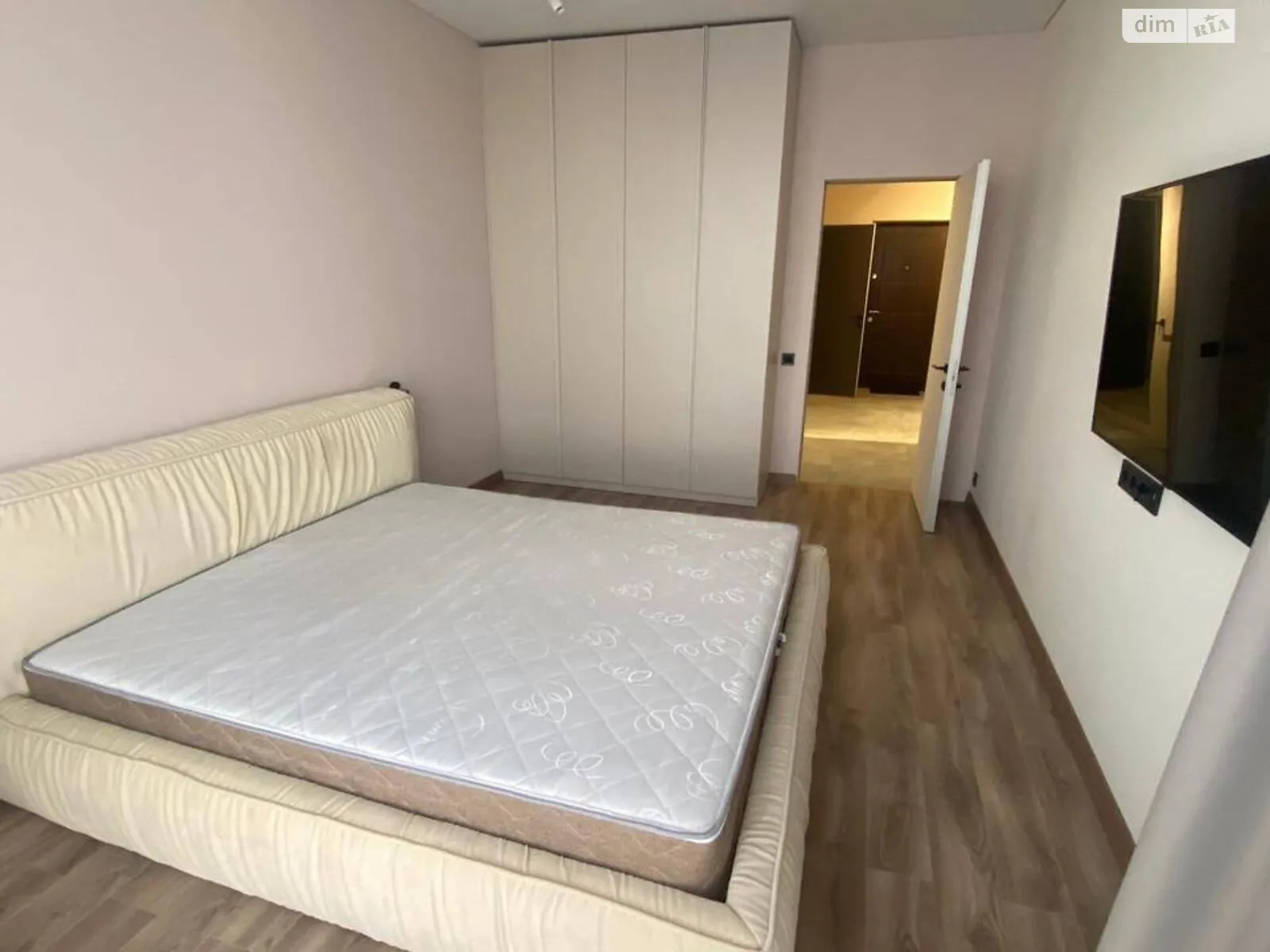 Продается 2-комнатная квартира 88 кв. м в Киеве, ул. Заречная, 3А - фото 1