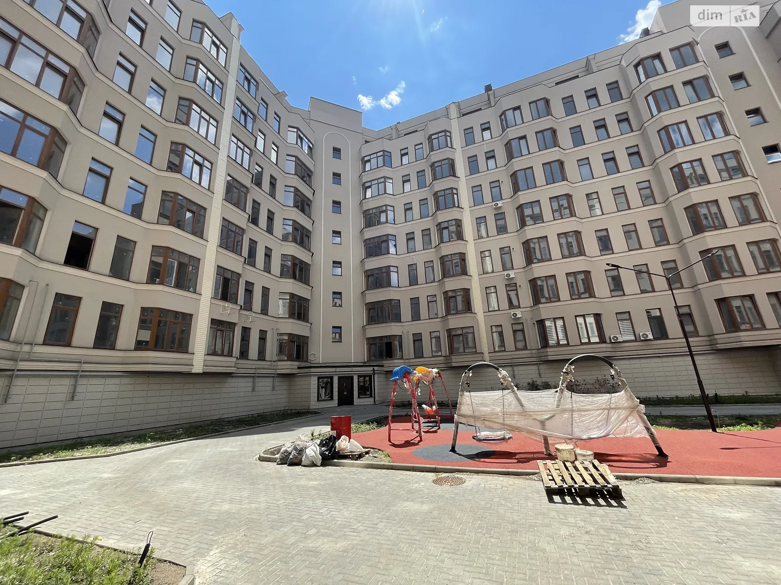 Продается 1-комнатная квартира 40 кв. м в Одессе, ул. Дача Ковалевского, 91