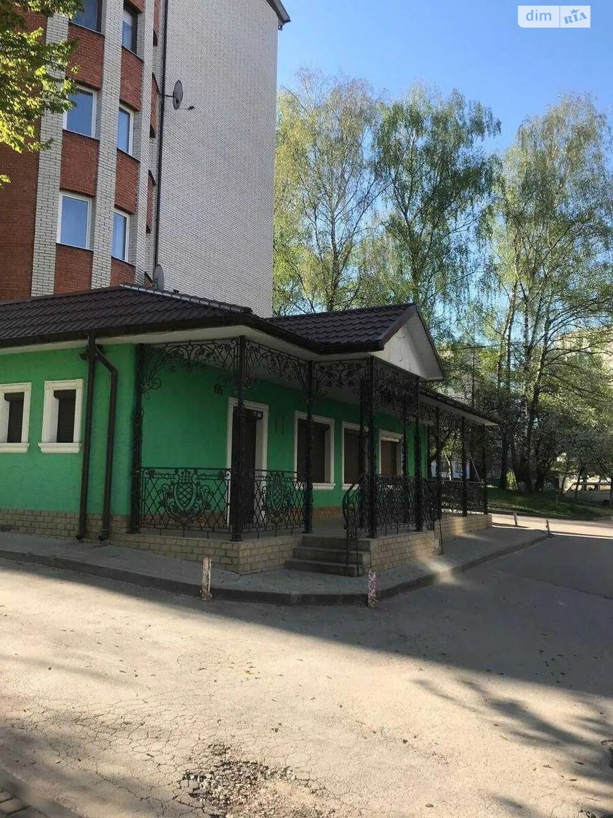 Продается объект сферы услуг 180 кв. м в 7-этажном здании - фото 2