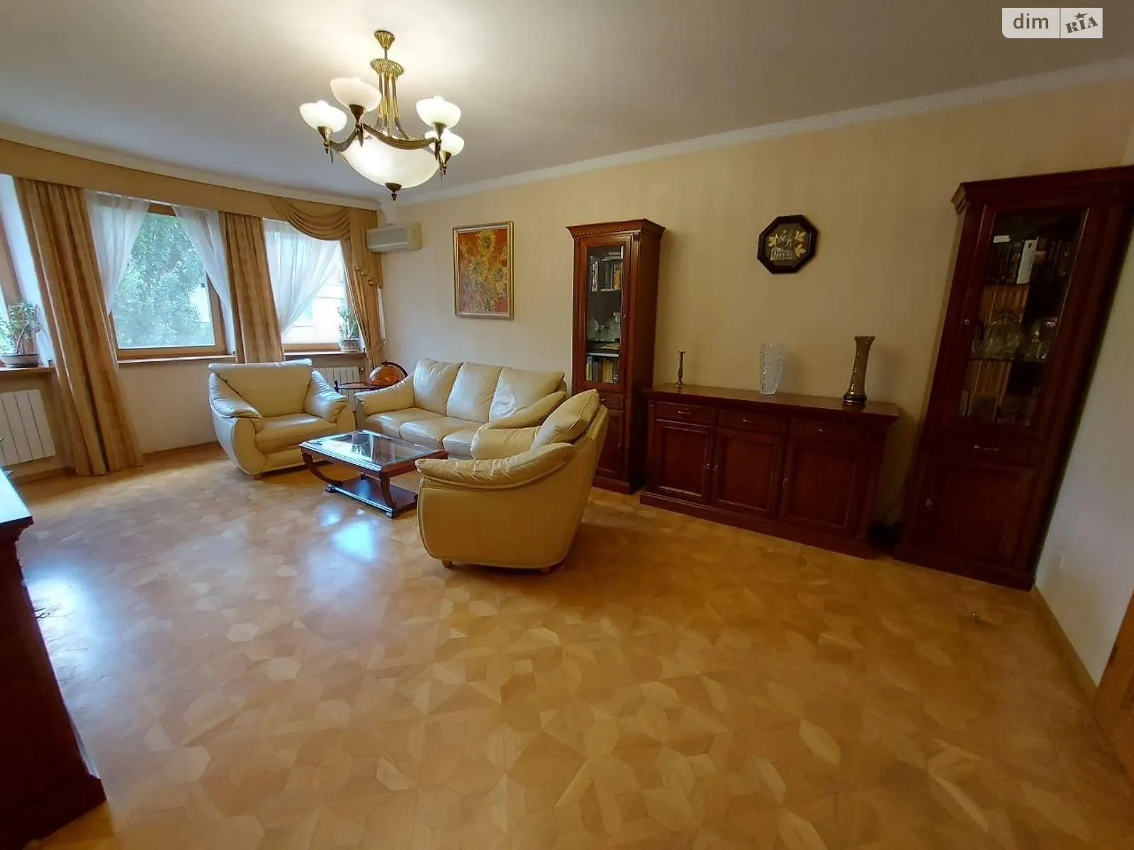 Продается 4-комнатная квартира 144 кв. м в Киеве, ул. Ереванская, 18А - фото 1