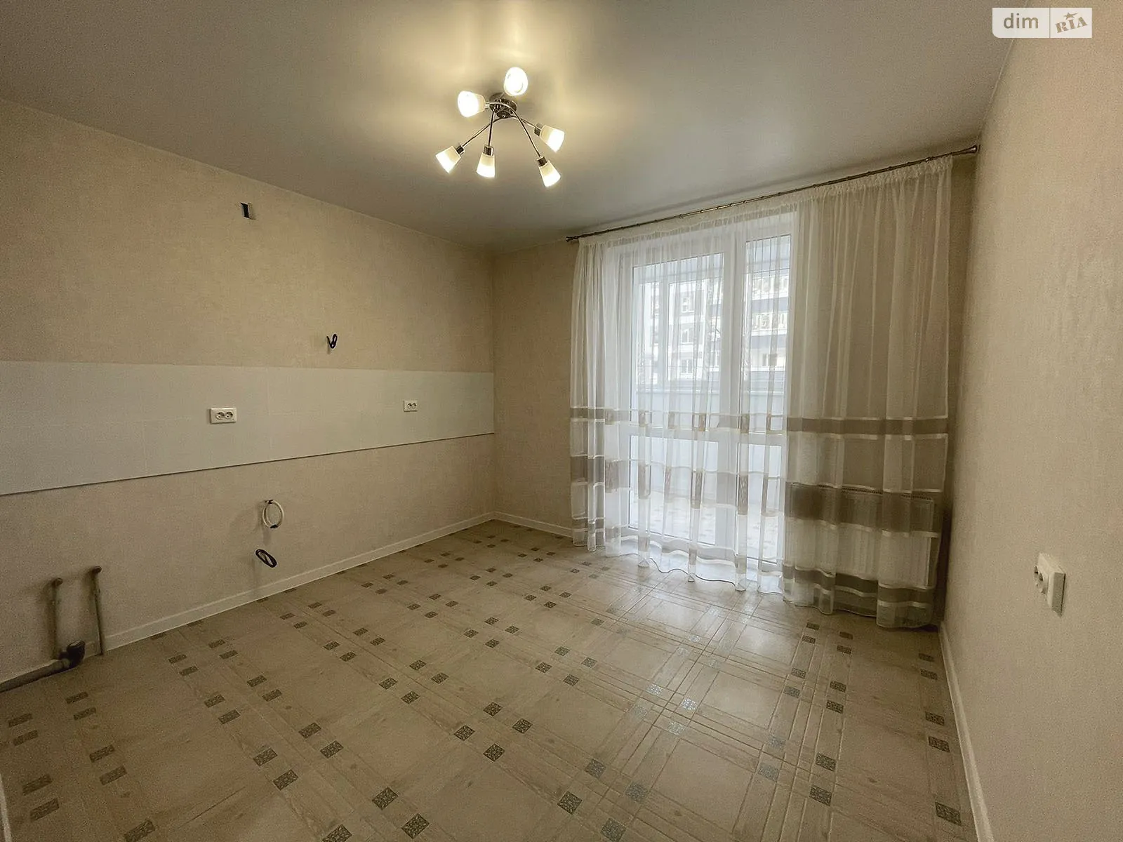 Продается 1-комнатная квартира 41 кв. м в Харькове - фото 3