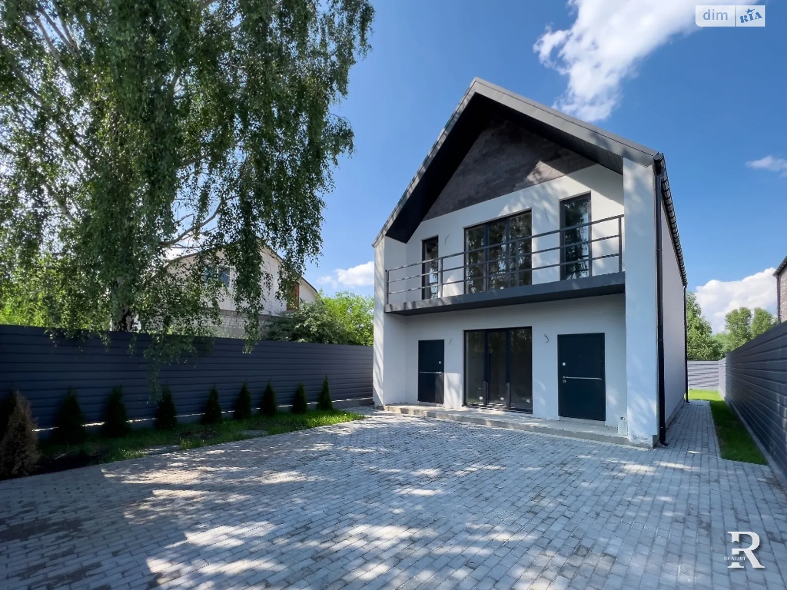 Продается дом на 2 этажа 186 кв. м с верандой, цена: 225000 $ - фото 1