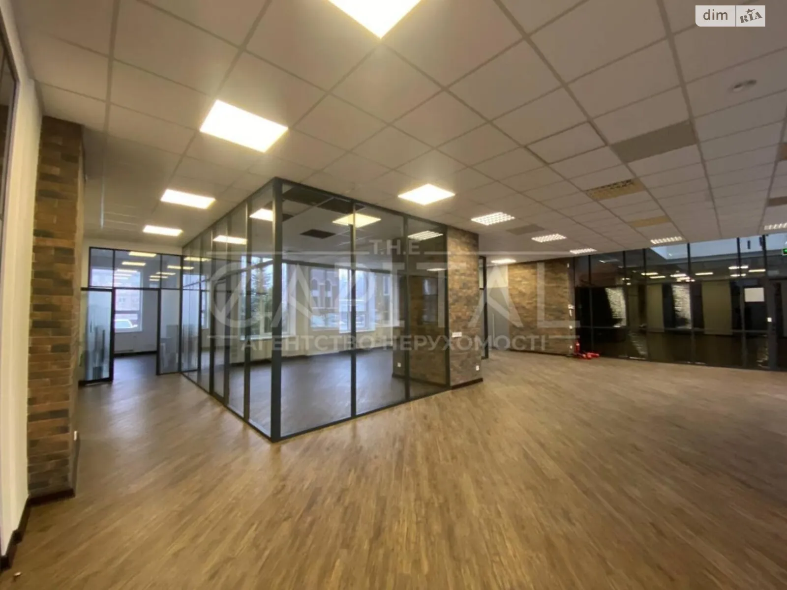 Сдается в аренду офис 314 кв. м в бизнес-центре, цена: 7620 $ - фото 1