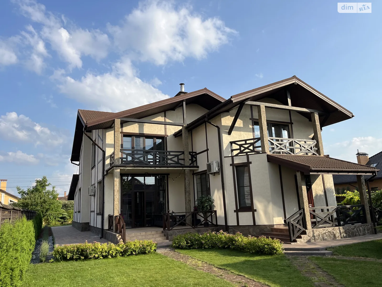 Продается дом на 2 этажа 360 кв. м с участком, цена: 480000 $ - фото 1