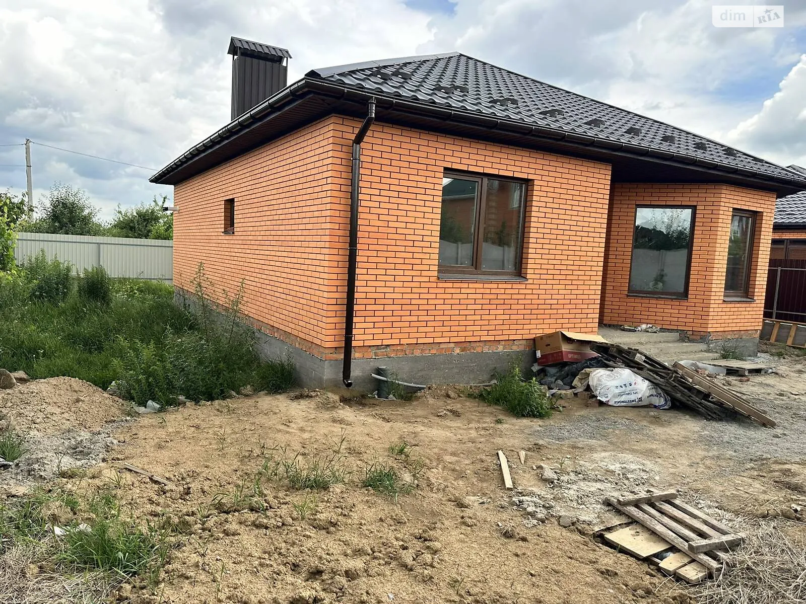 Продається одноповерховий будинок 100 кв. м з каміном, цена: 77000 $ - фото 1