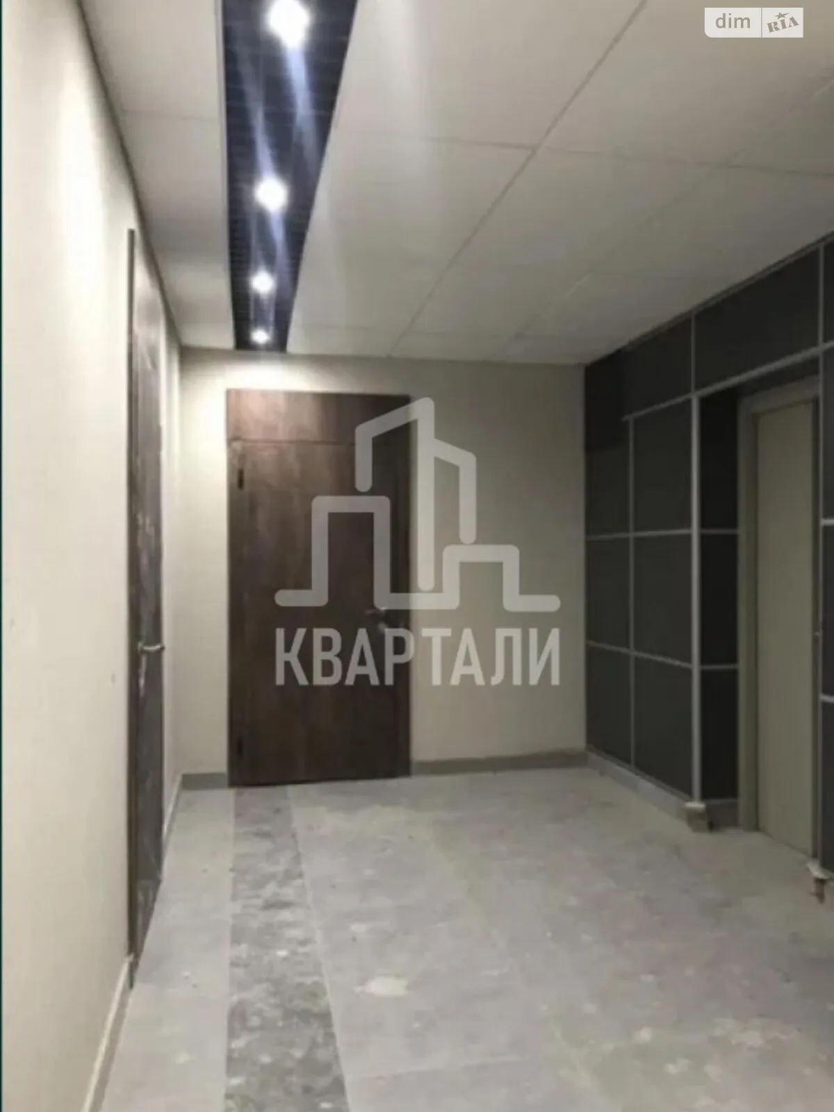 Продается 1-комнатная квартира 44 кв. м в Киеве, ул. Нагорная, 18/16