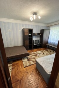 Сниму квартиру в Вольнянске посуточно