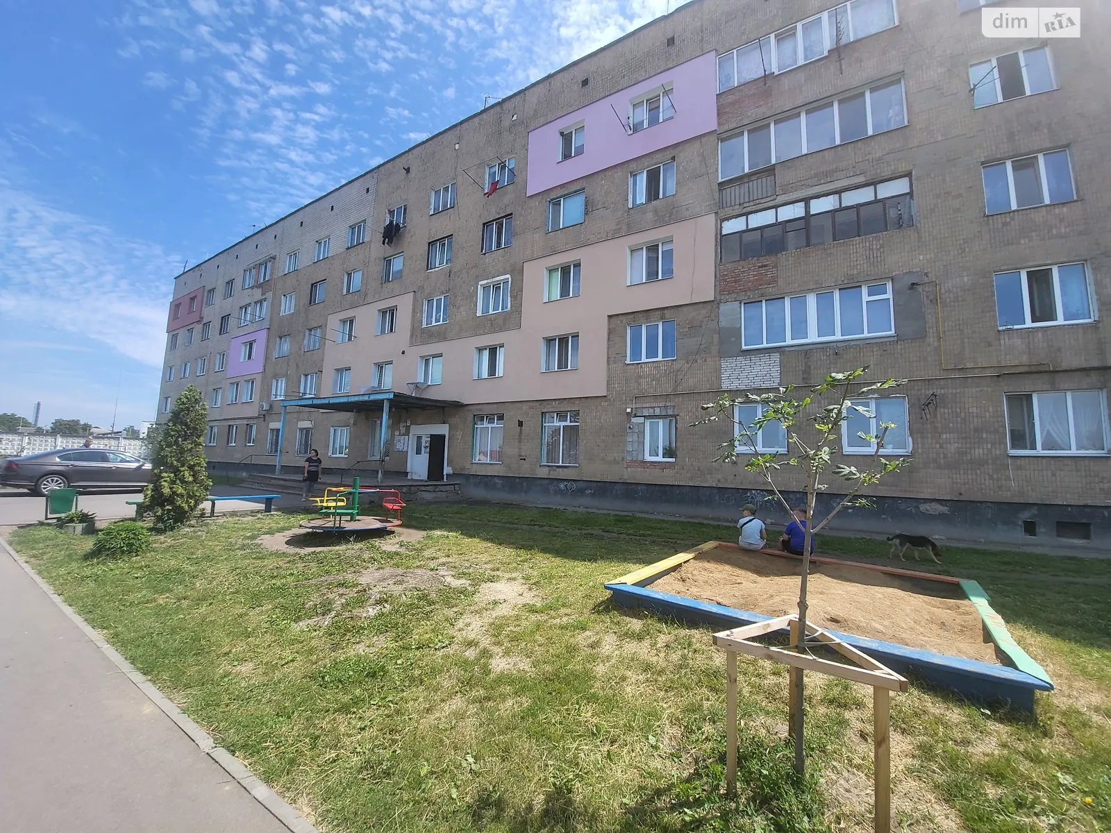 Продается комната 46 кв. м в Десне, цена: 16000 $